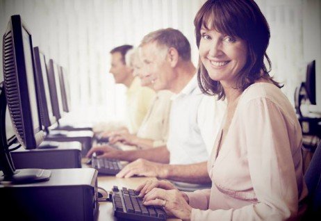 O ensino hoje vai até sua casa! Voltando a estudar através dos computadores