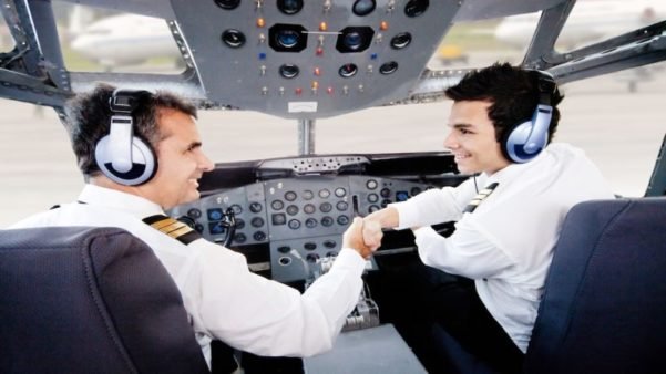 Como se tornar um piloto de avião? Carreira na aviação