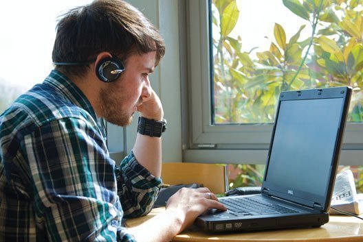 Vale a pena estudar por EAD? Por que estudar por EAD?