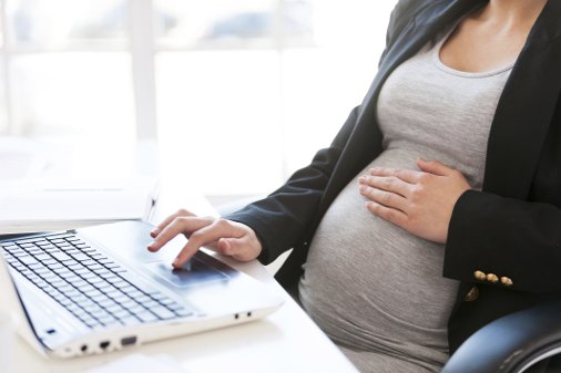 Demissão e gravidez: conheça seus direitos! - Ponto RH